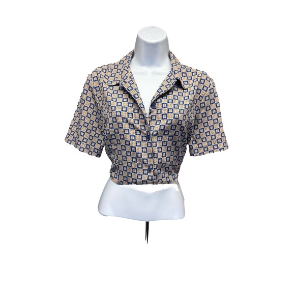 Notations Petite Vintage Button Down Patterned Top - Picture 2 of 4
